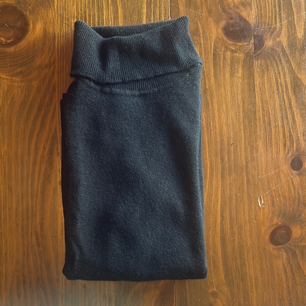 Victor Alfaro Dark Gray Cashmere Knit